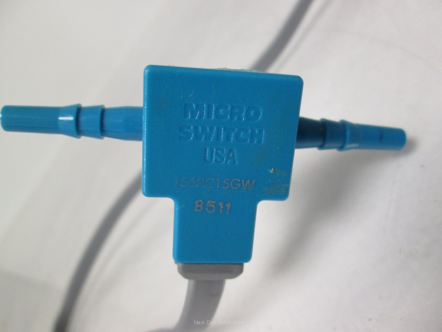 Used Microswitch 156PC15GW Flow Through Pressure Sensor 4-Wire 5mm Barbed Fitting