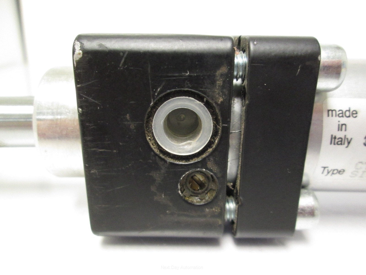 New – Open box Megliani SIAT 3.8.02092 Pneumatic Cylinder 575mm Stroke 1/8" Ports M10x1.25 Rod