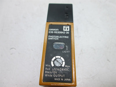 Used Omron E3S-RS30B42-30 Photoelectric Sensor, Voltage: 12-24VDC