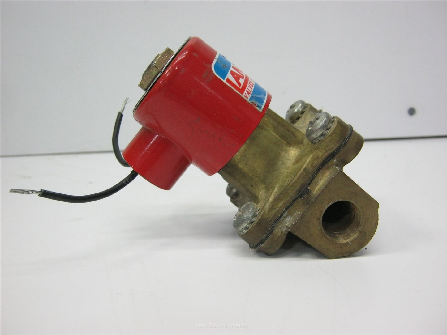 Used Skinner Lancer 2LD2LB3102 Hot Water Valve 110/120VAC Coil N.C. 3/8NPT 0-100PSI