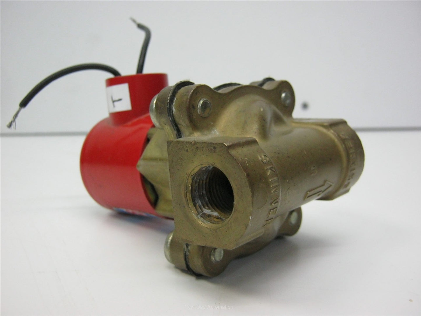 Used Skinner Lancer 2LD2LB3102 Hot Water Valve 110/120VAC Coil N.C. 3/8NPT 0-100PSI