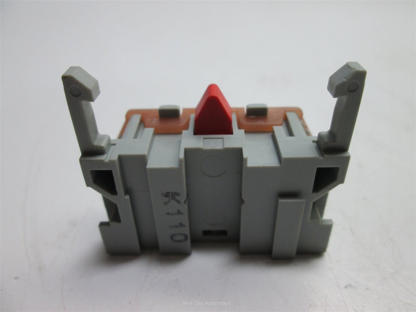 Used Lot of 2 Idec TW-C01 Contact Blocks, Voltage: 120-600VAC, Current: 10A, N/C