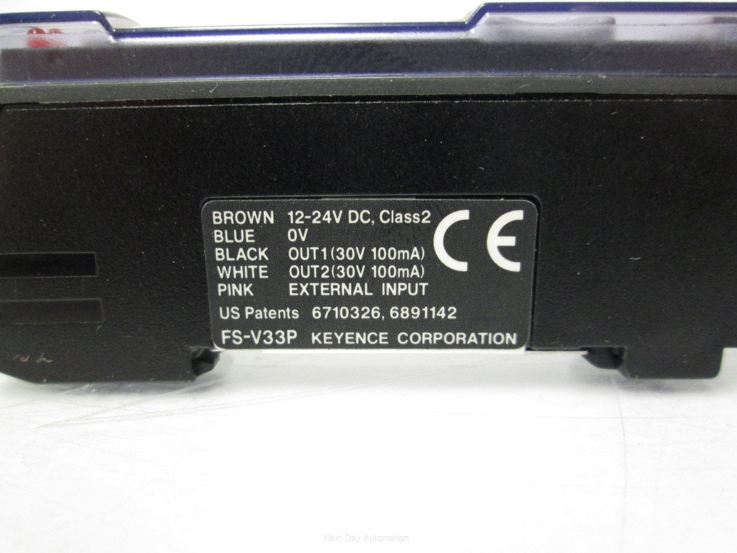 Used Keyence FS-V33P Fiber Optic Amplifier 12-24VDC Light/Dark On Red LED 2 PNP