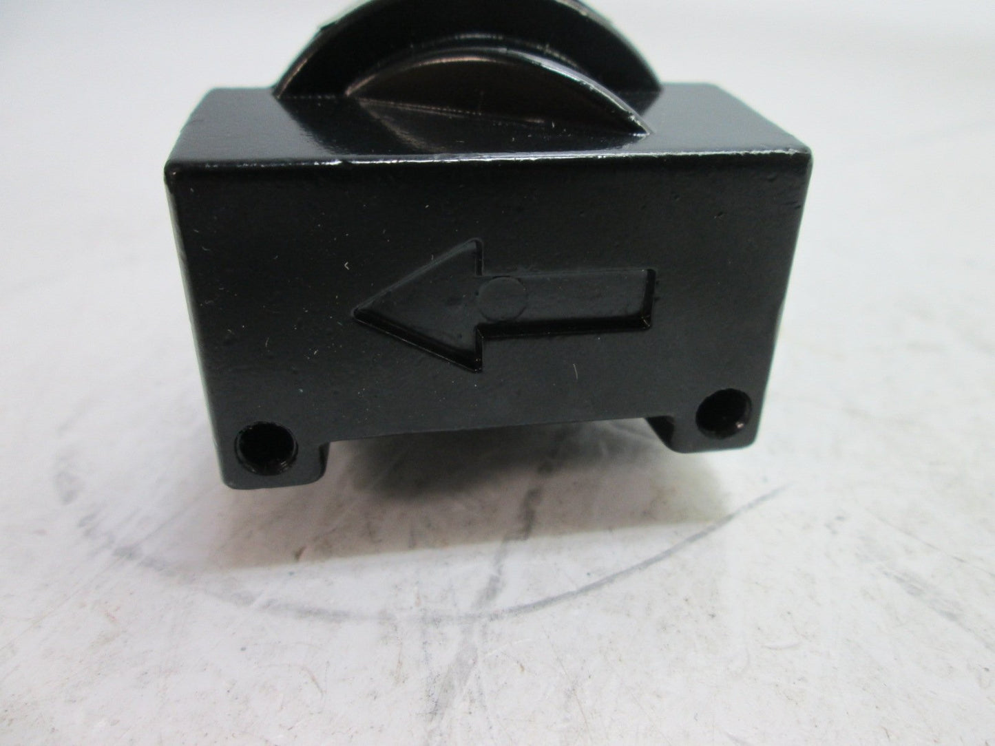 Used Parker 14F05ZB Pneumatic Filter, Ports: 1/8" NPT, Pressure Rating: 150psi Max