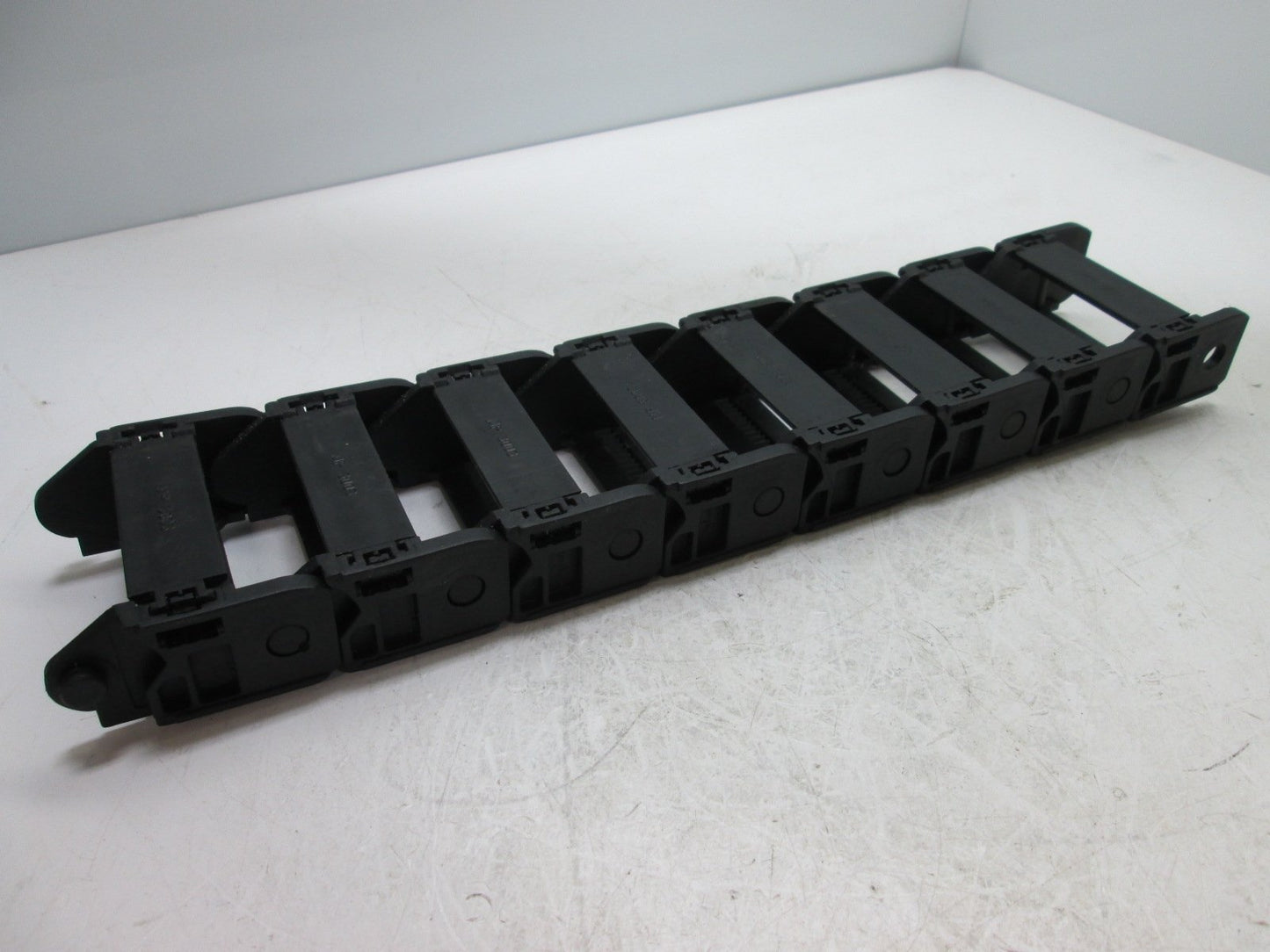 Used Murrplastik MP 3003 Energy Chain, 15"(L) x 3.25"(W) x 1-3/8"(T), *No End Pieces*