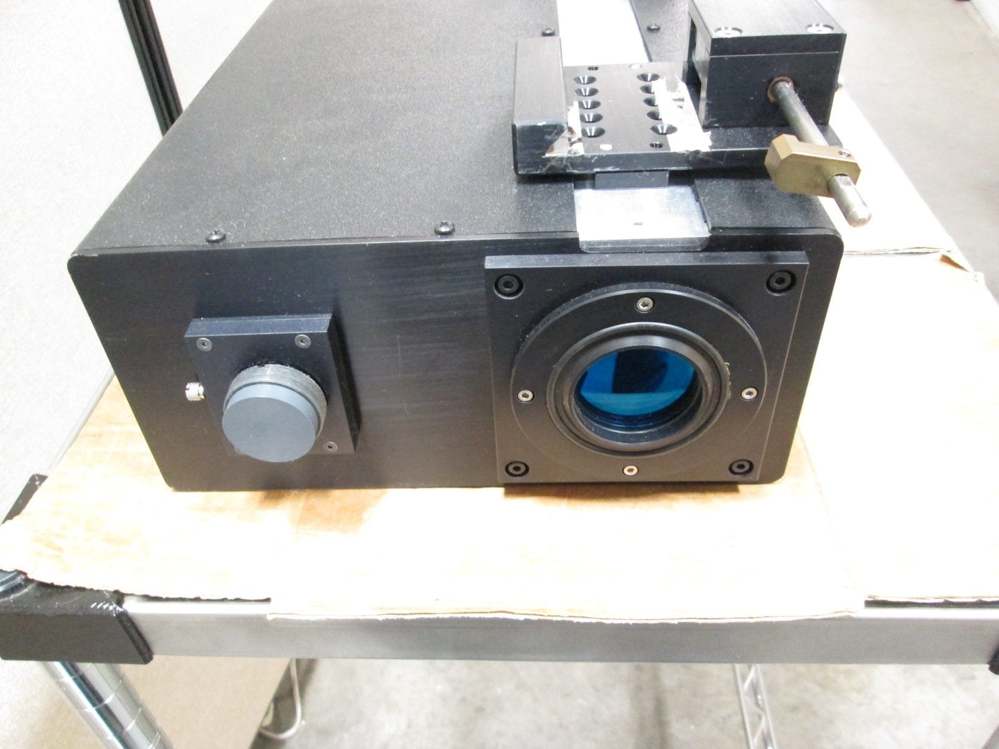 For parts or not working Spiricon YAG:Max Optical Train for Laser Beam Profiling *For Parts Only*