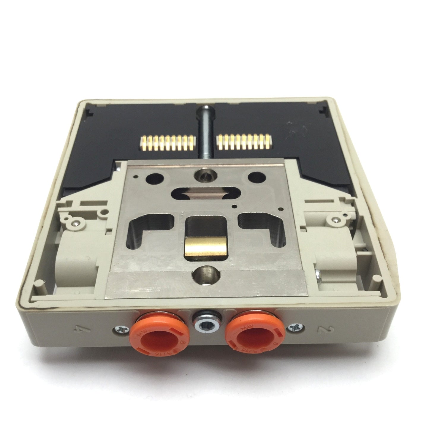 Used Metal Work I8 HDM Pneumatic Solenoid Valve, 2-Position 3-Way (x2), 8mm Ports