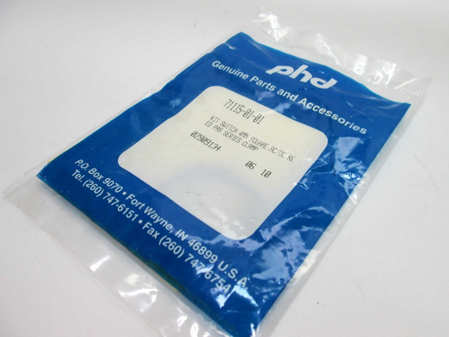 New Phd 71115-01-01 Cylinder Sensor, Voltage: 5-120VAC/DC, N/O, NPN or PNP