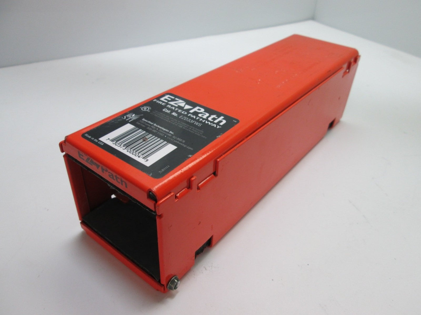 Used EZ Path EZD33FWS Fire Rated Pathway, Cable Loading Area: 6 sq.in, Length: 10.5"