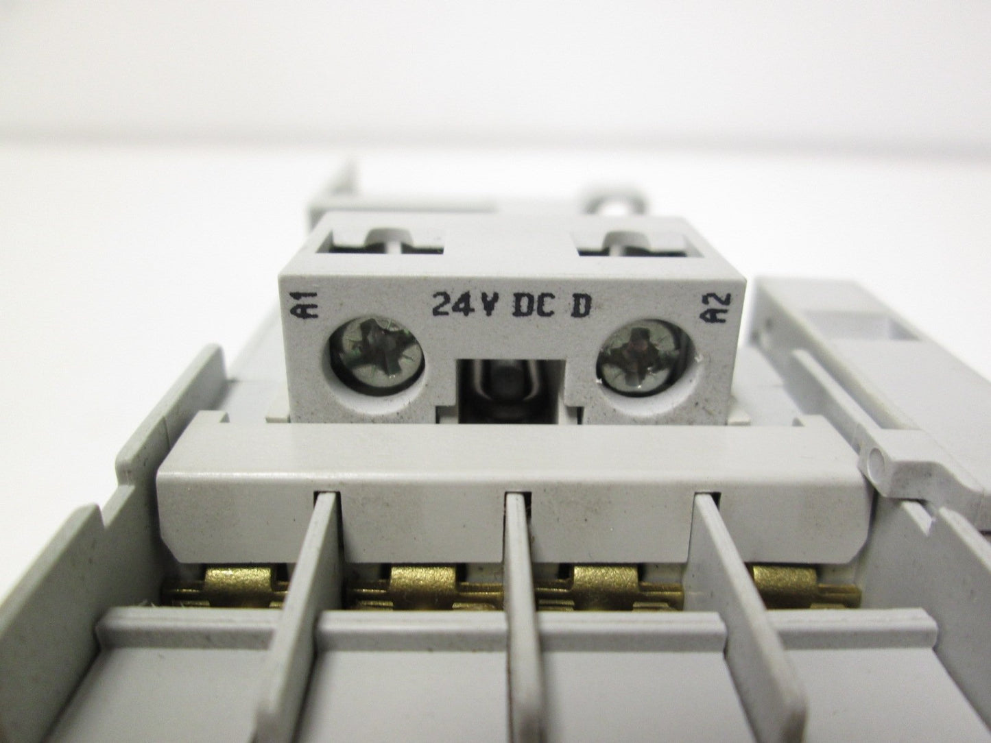 Used Allen Bradley 700-CFM400Z Contactor 24VDC Coil 690V 20A 3 Pole w/ Auxiliary