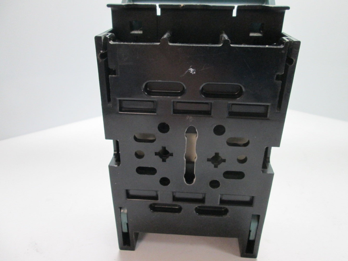 Used EFEN NH Fuse-Switch, 3-Pole, Rating: 660V, With 3x 50A Fuses