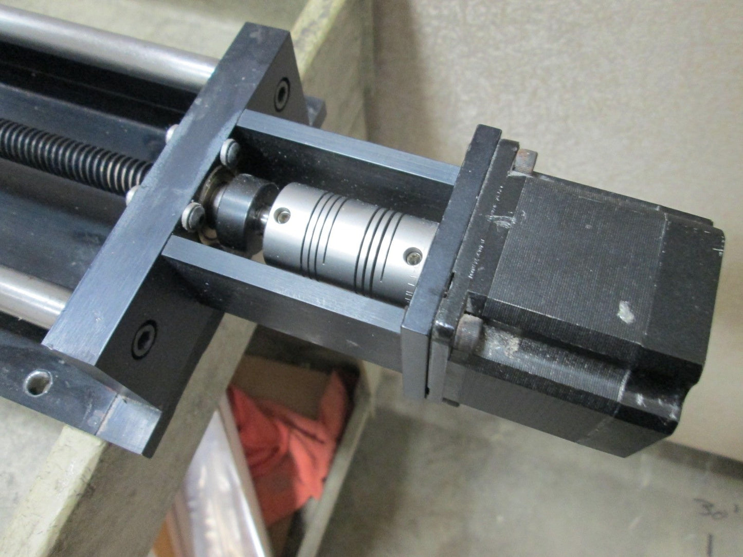 Used PIC Design LS1029V422T Lead Screw Positioner, Travel: 29", With Motor