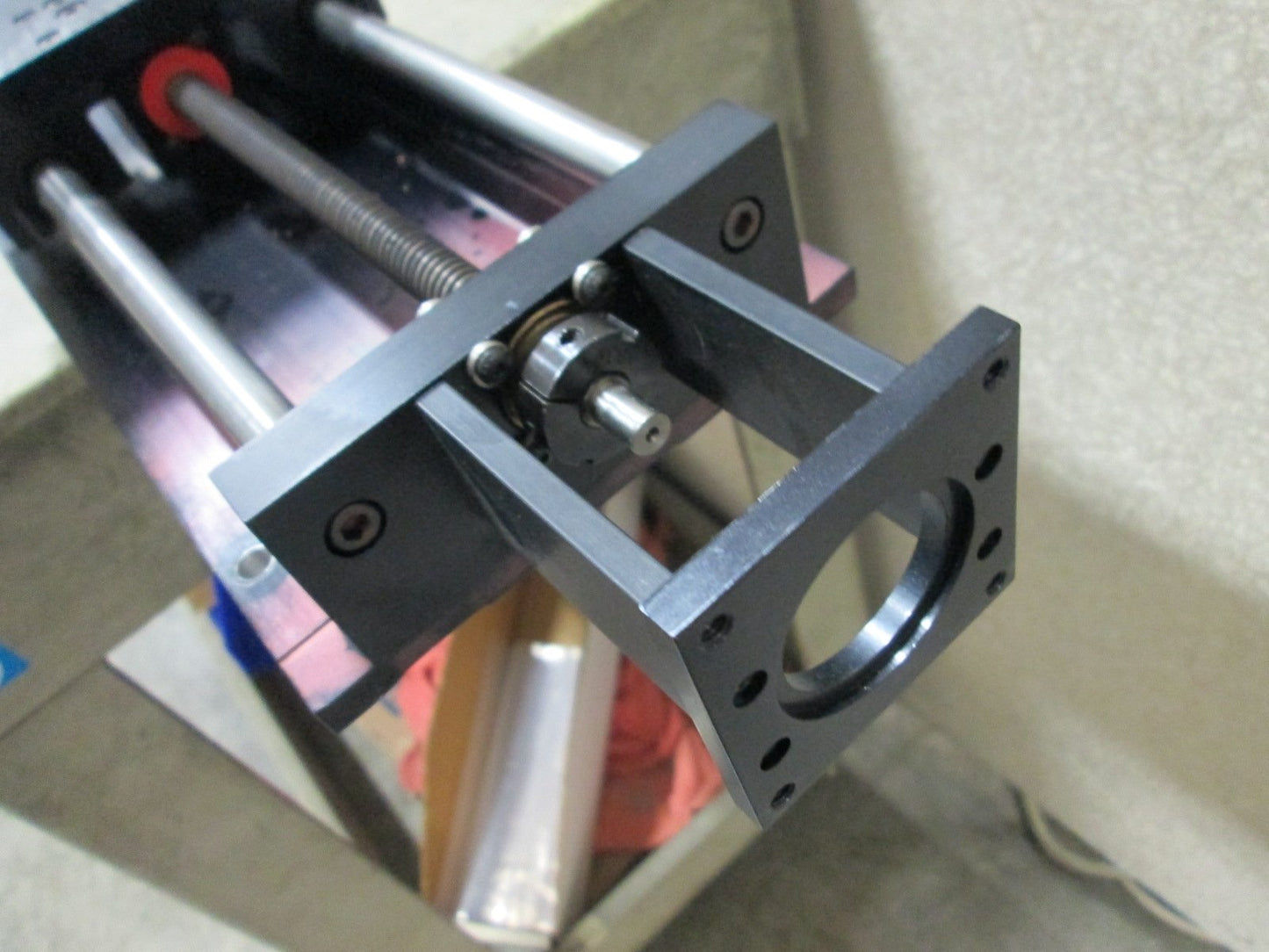 Used PIC Design LS1041V422T Lead Screw Positioner, Travel: 41", 5-5/8" x 5-5/8" Table