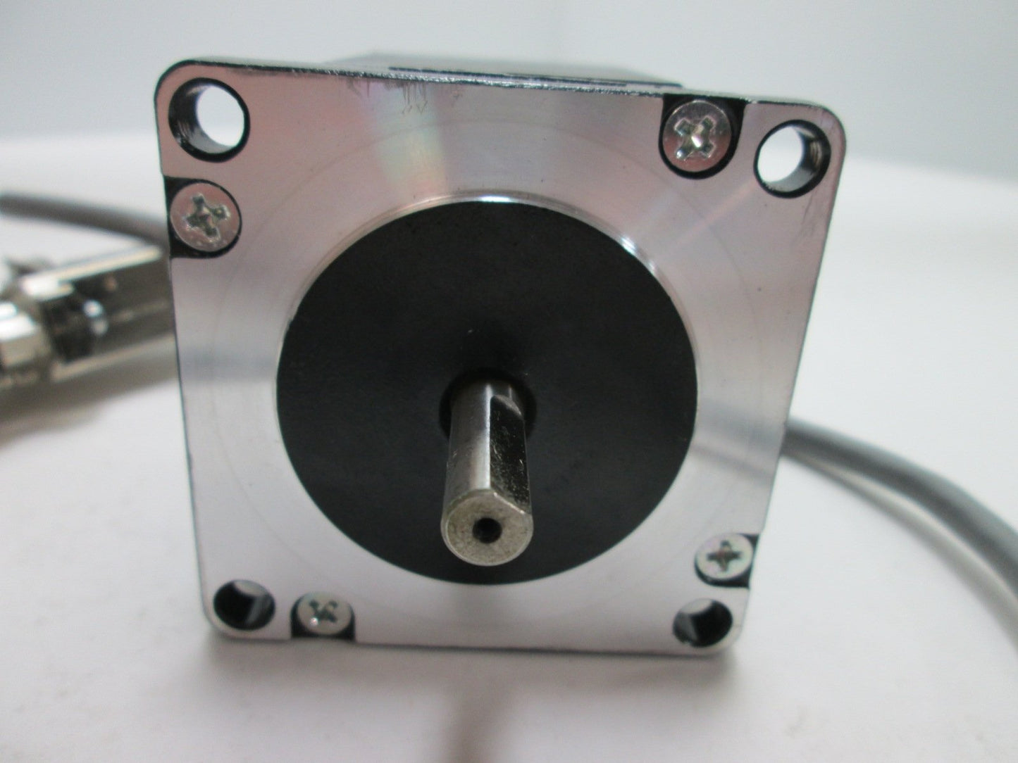 Used LIN Engineering 5718M-02 Stepper Motor, Shaft: 1/4" Diameter, Step Angle: 1.8ø
