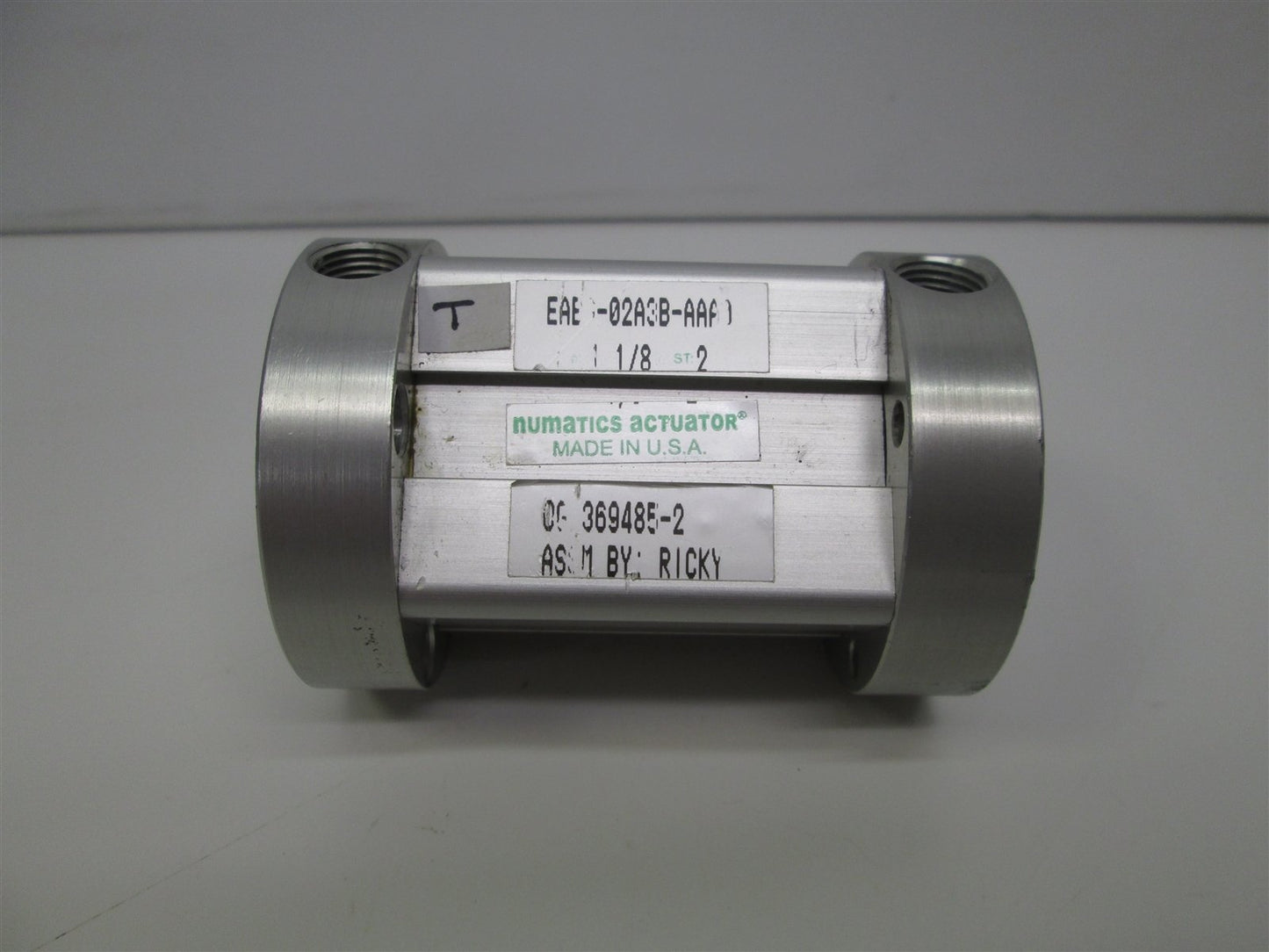 Used Numatics EABG-02A3B-AAA0 Pneumatic Double Act. Cylinder, 1-1/8" Bore, 2" Stroke