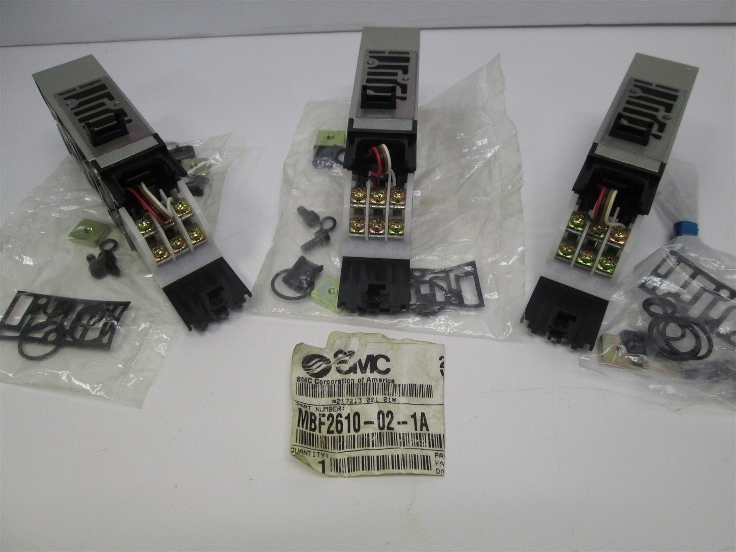 New – Open box Lot of 3 New SMC MBF2610-02-1A Manifold Sub Assembly Base w/ Terminal, NVFS