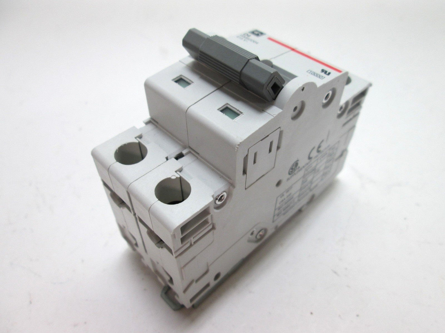 Used Cutler Hammer WMS2D04 Circuit Breaker, 2-Pole, Rating: 415VAC 4A, D-Curve