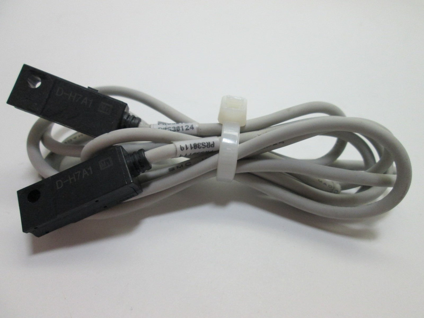 Used Lot of 2 SMC D-H7A1 Solid State Switches, 3-Wire, Output: NPN, Power: 4.5-28VDC