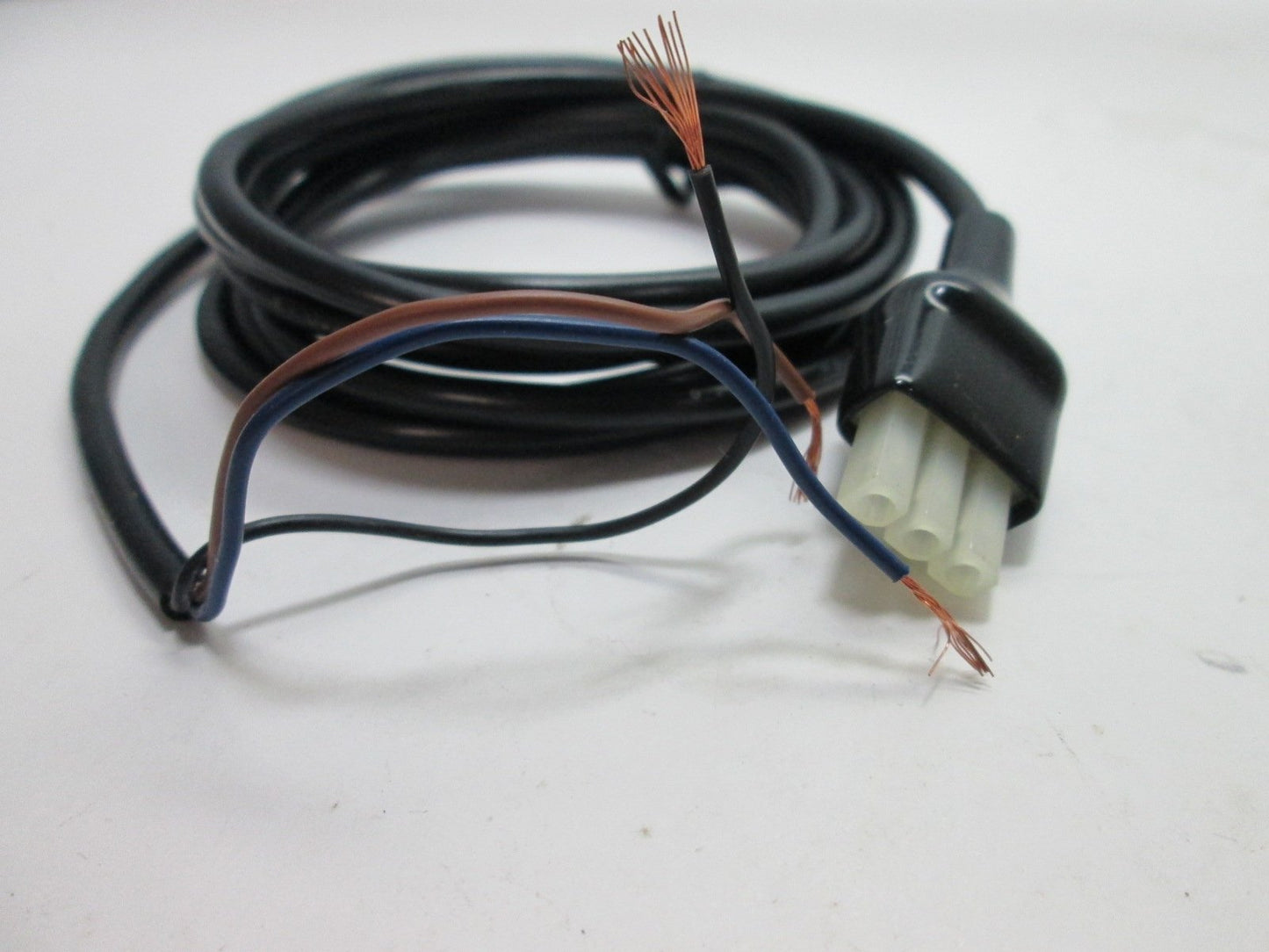 Used Aromat MQ-FWAR-DC12-24V Photoelectric Sensor, Range: 25mm, Voltage: 12-24VDC