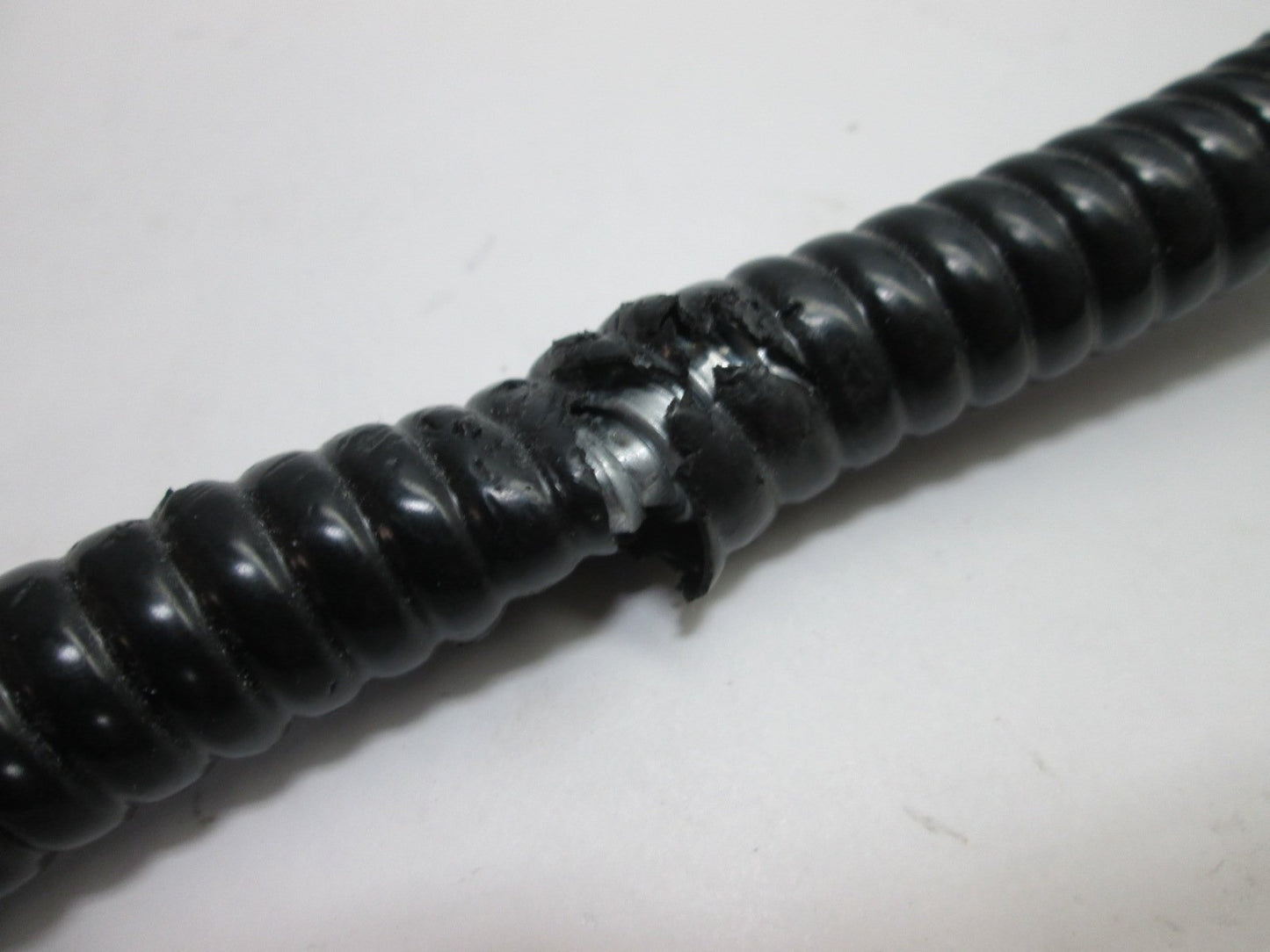Used Leeds Fiber Optic Ring Light, Ring ID: 49mm, Length: 2ft, Bundle: 9mm, *Damaged*