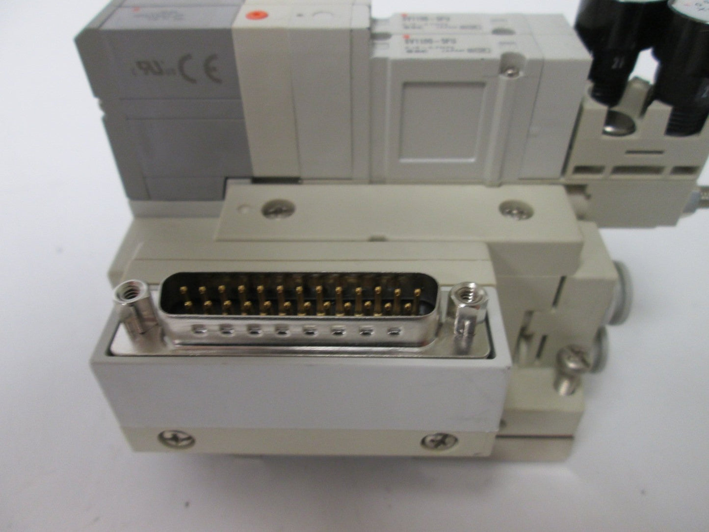 Used Manifold of 2 SMC SV1100-5FU Pneumatic Solenoid Valves, Pressure: 0.15-0.7MPa