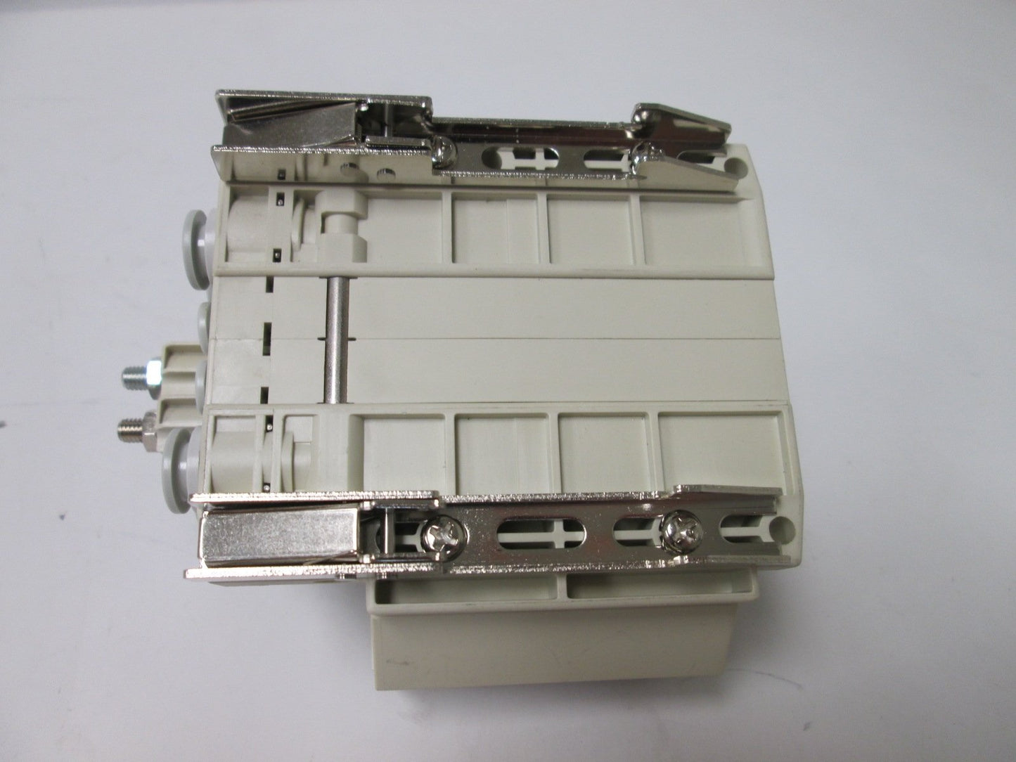 Used Manifold of 2 SMC SV1100-5FU Pneumatic Solenoid Valves, Pressure: 0.15-0.7MPa