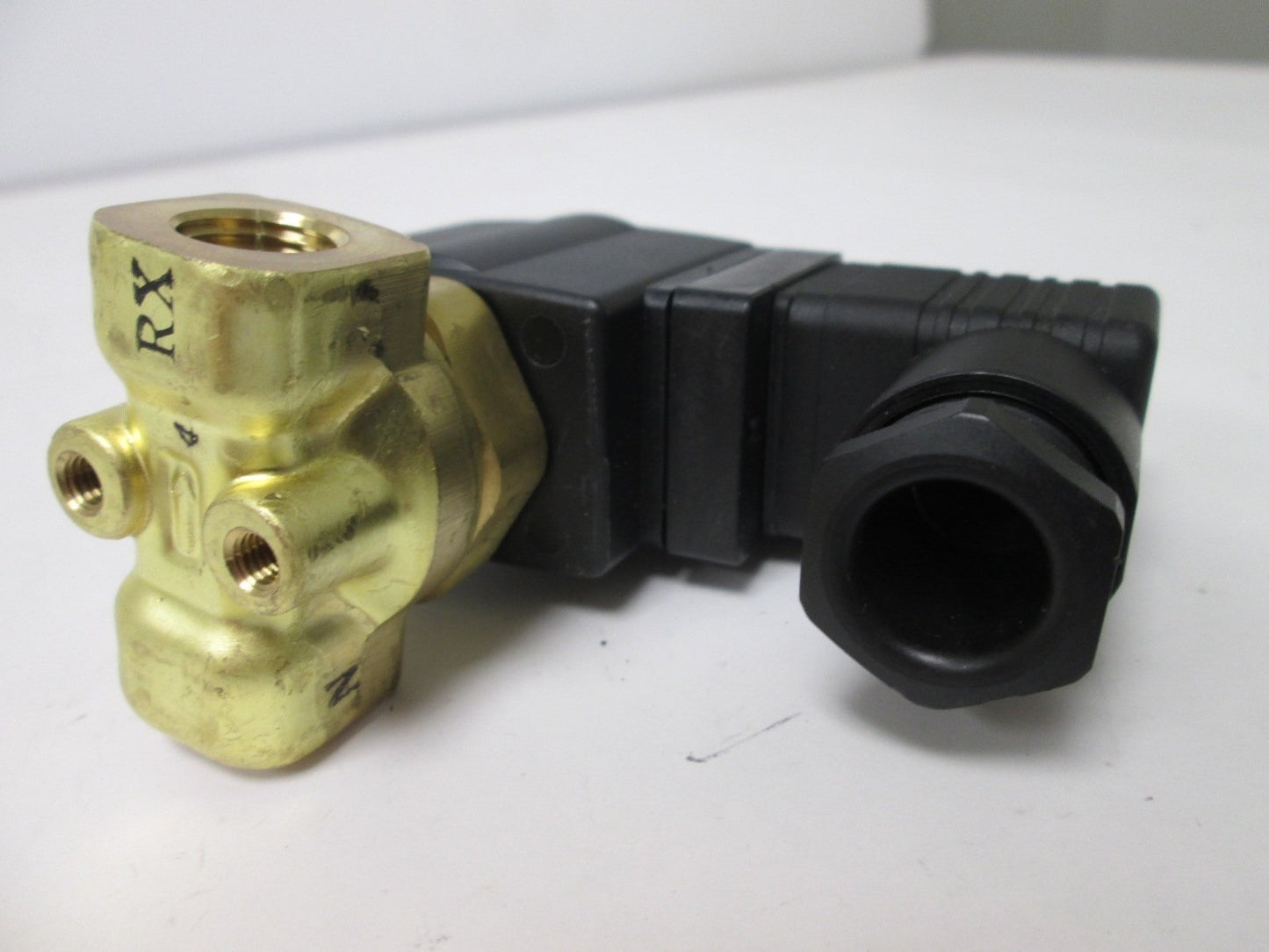 Used SMC VXE2230-02N-5D1-B Solenoid Valve, Voltage: 24VDC, Air/Water Pressure 0.35MPa
