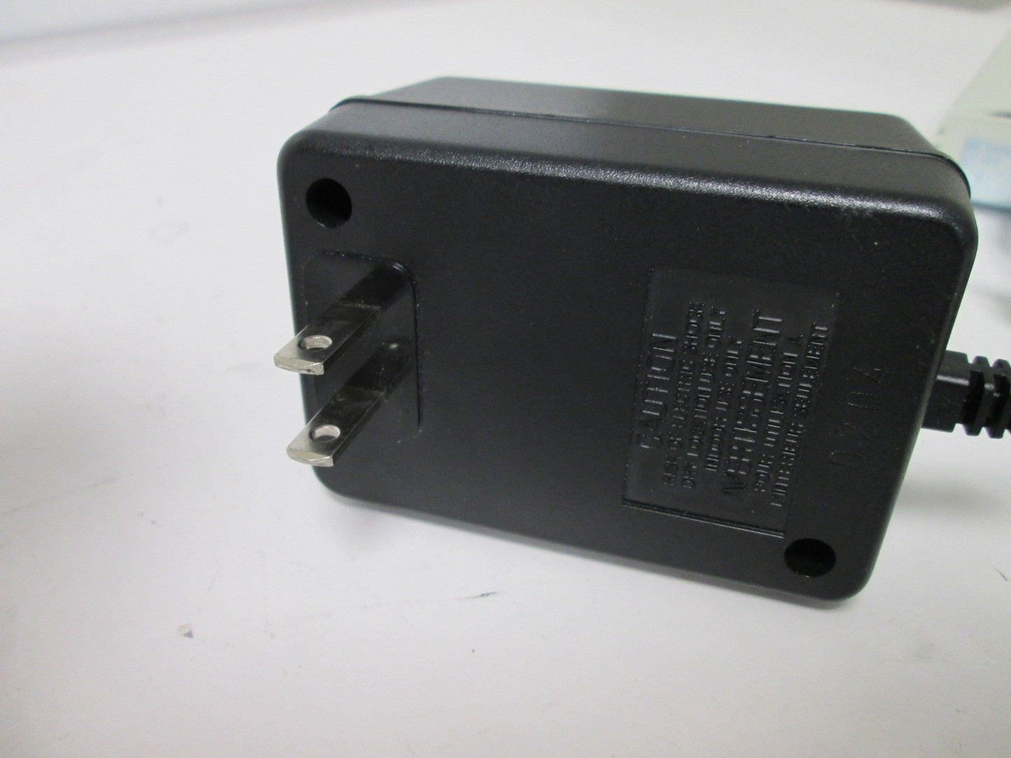 Used 3Com 1679-110-000-4.00 OfficeConnect 8-Port Dual Speed Switch, With Power Supply