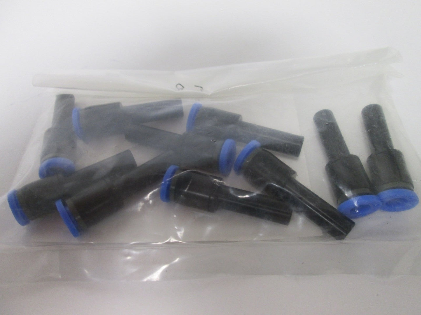New Bag of 10 New SPC PGJ51614 Plug-In Reducers, 5/16" to 1/4" Tube Size