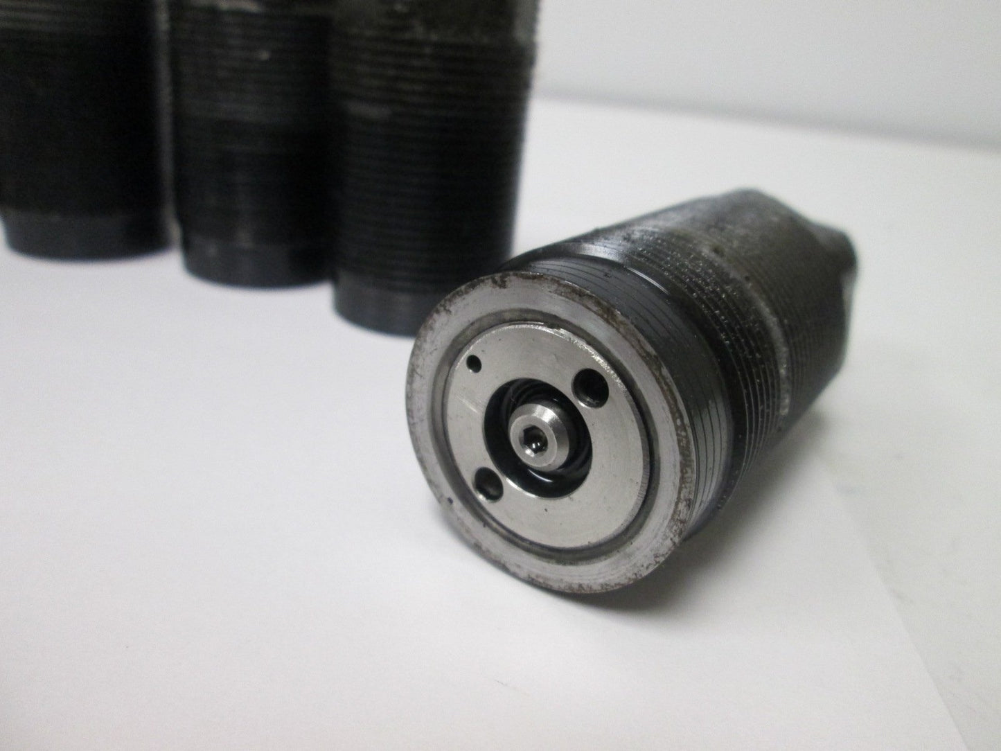 Used Lot of 8 Vektek 10-0708-06 Work Support Cartridges, Stroke: 0.25", Assorted Tops