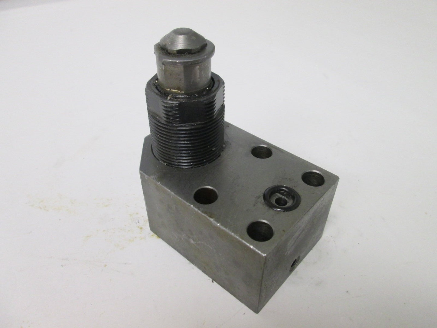 Used Vektek 10-0708-06 Work Support W/ 3-1/8" x 2" Base, Support Capacity: 2500lb