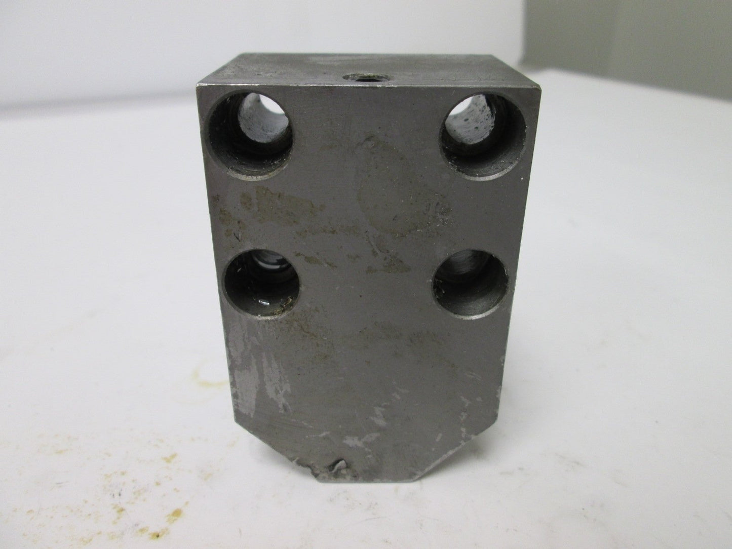 Used Vektek 10-0708-06 Work Support W/ 3-1/8" x 2" Base, Support Capacity: 2500lb