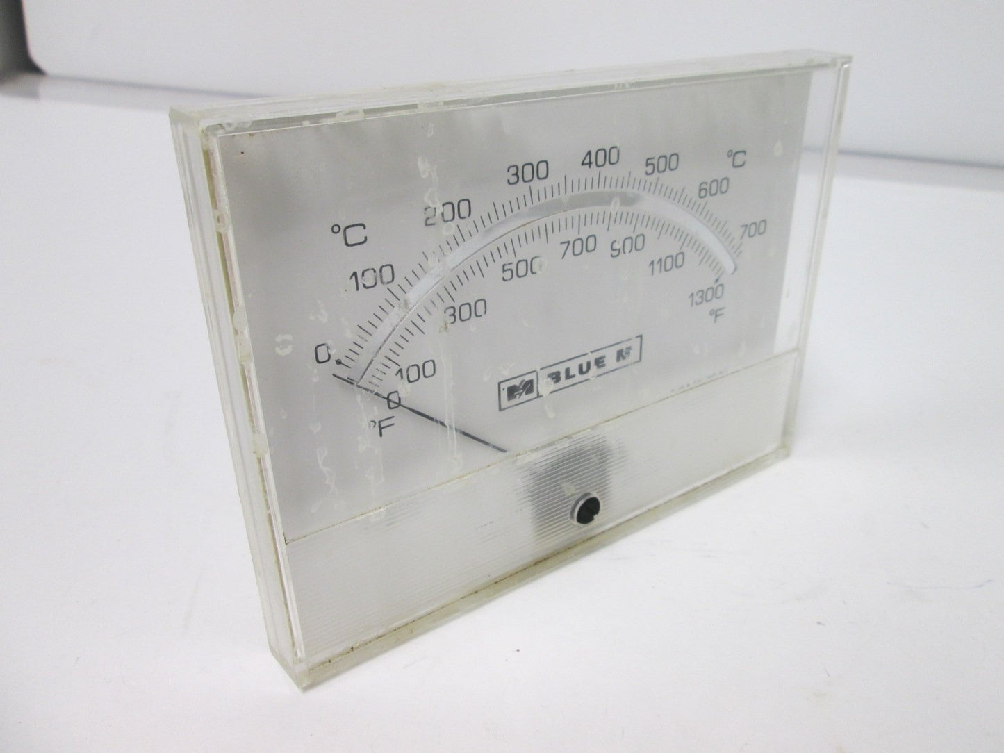 Used Blue M CO4B-4-I Temperature Display, Range: 0-1300°F (0-710°C), *Stuff on Face*