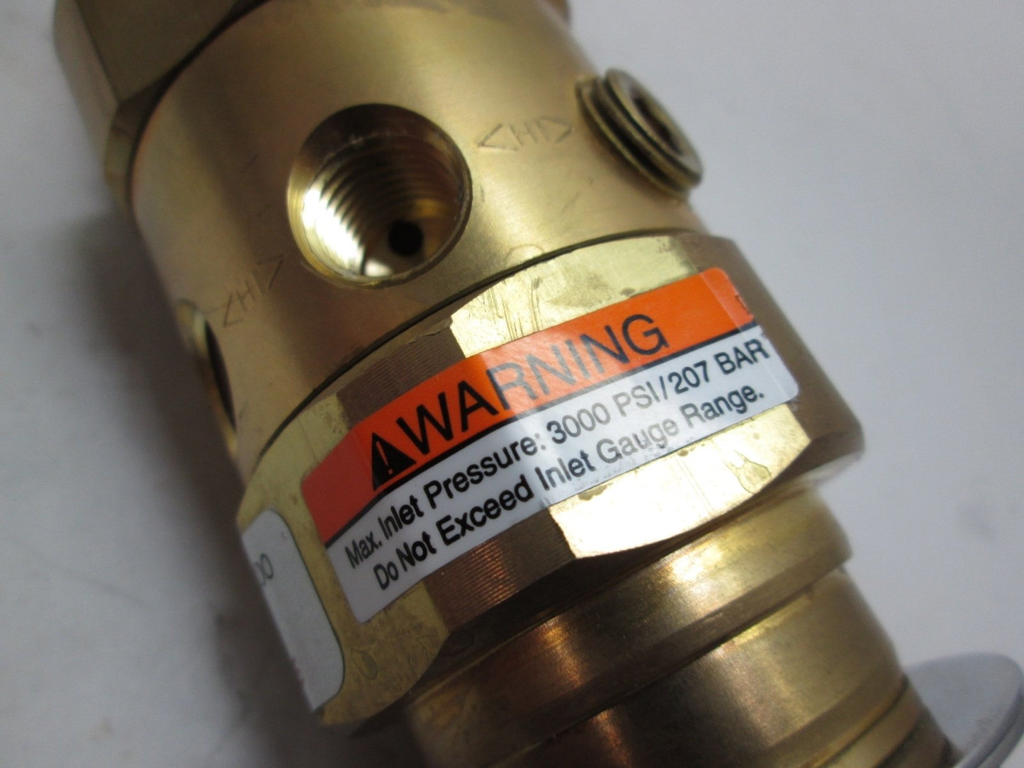 Used Pro Star 4121301-75-000 Regulator, Ports: 1/4" NPT Female (6x), Inlet: 3000psi