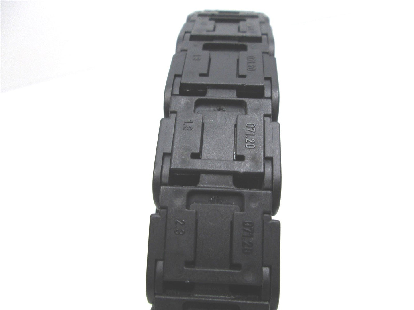Used Igus 07.20.028 Zipper E-Chain Energy Chain 20mm(W) x 10mm(H) x 35"(L)