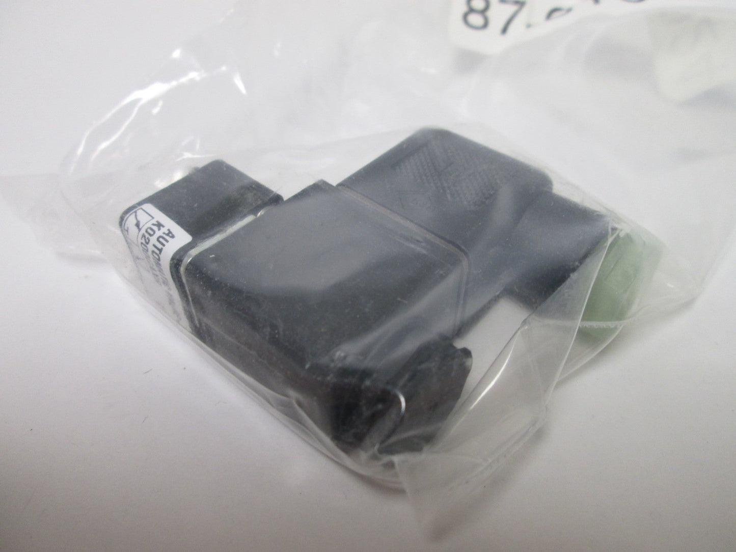 New Wilkerson S18-02-EC00 Slow Start Valve, Ports: 1/4" NPT, 24VDC