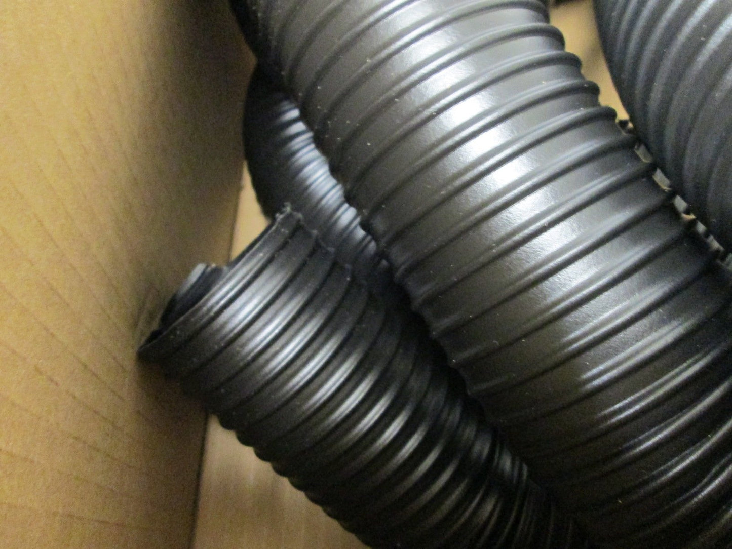New In Box Ducting Hose (0337 0250 0001-60), 25' Length, Inside Diameter: 2.5"