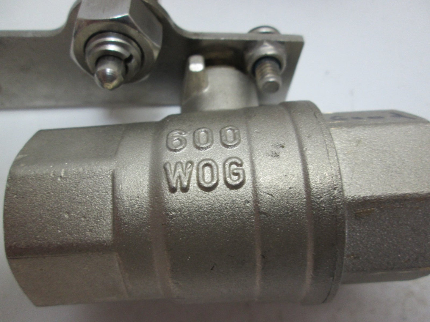 Used Lot Of 2 600W0G Ball Valves, Stainless Steel, 1" NPT, W/ Locking Handle