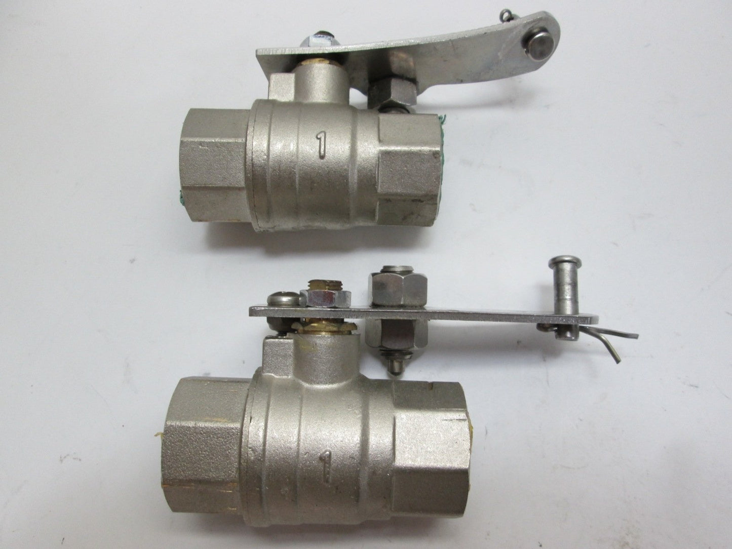 Used Lot Of 2 600W0G Ball Valves, Stainless Steel, 1" NPT, W/ Locking Handle
