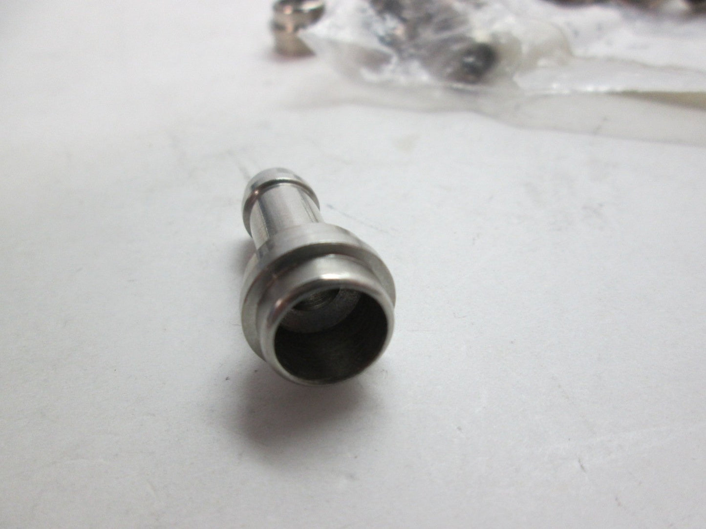 New – Open box Lot Of 11 Schlaucholivan 8970446 Barb Fittings, 8mm ID Hose Application