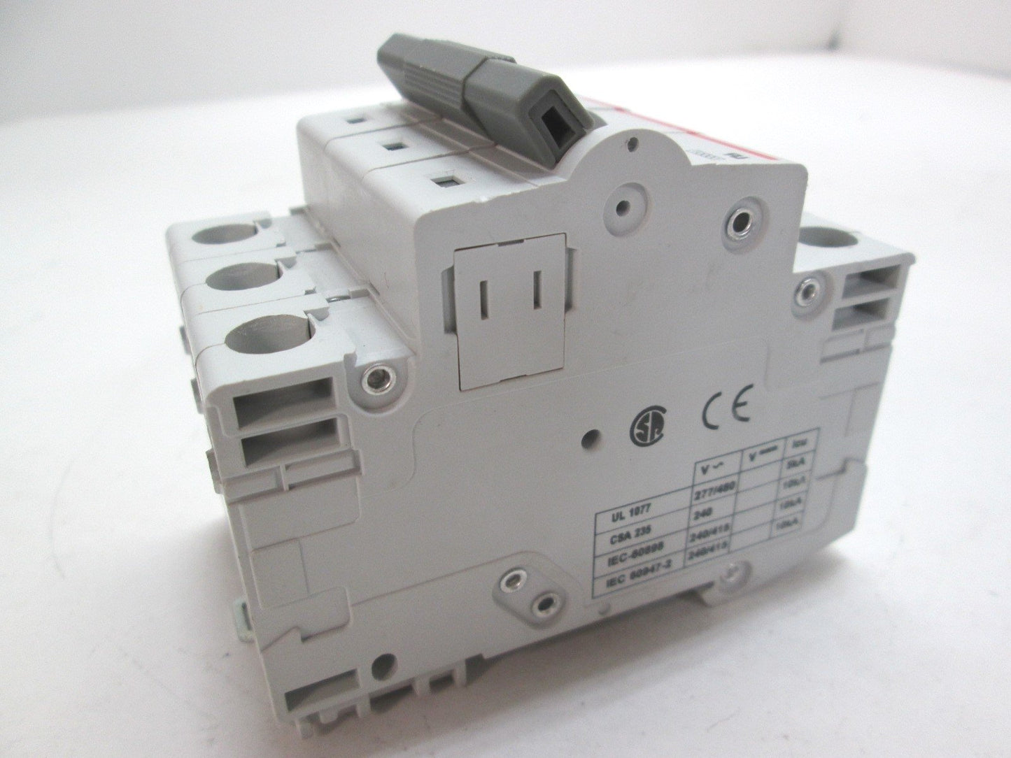 Used Cutler Hammer WMS3C16 C16 Circuit Breaker 480 VAC 16 A 3 Pole DIN Rail Mountable
