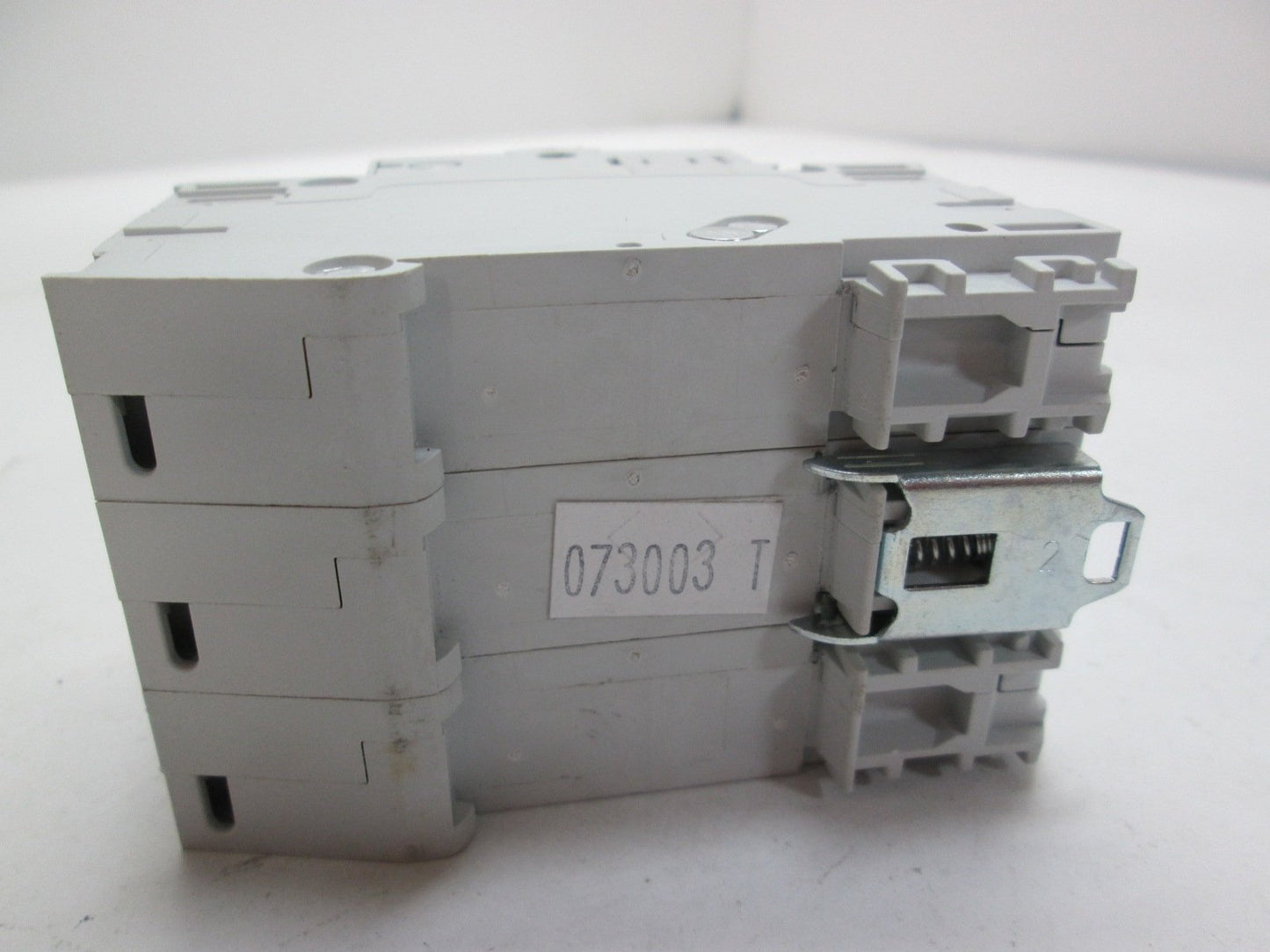 Used Cutler Hammer WMS3C16 C16 Circuit Breaker 480 VAC 16 A 3 Pole DIN Rail Mountable