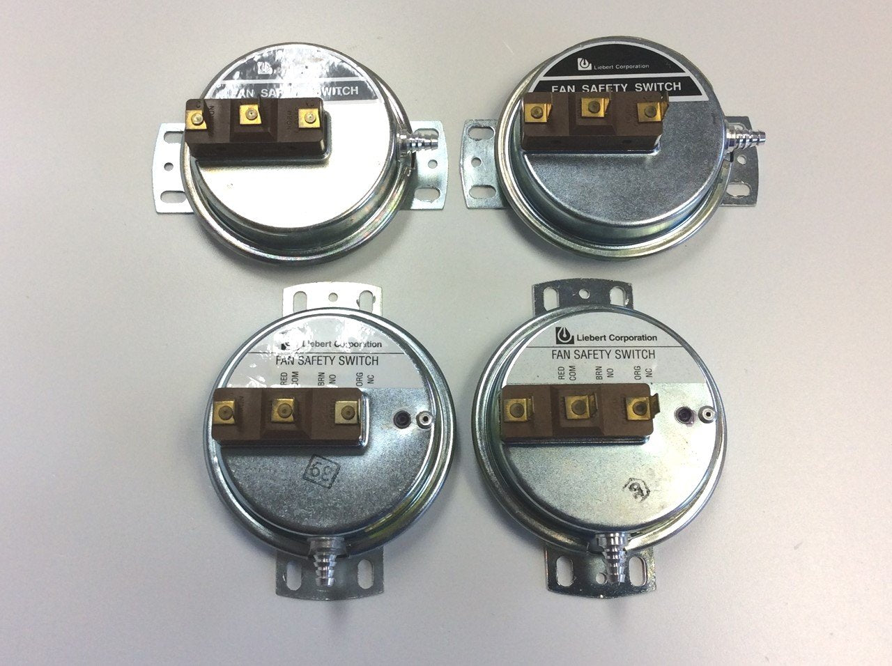 Used Lot of 4 Honeywell Liebert Fan Safety Switches FP4022 120-277 VAC 60HZ 15 Amp