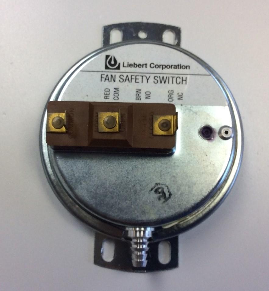 Used Lot of 4 Honeywell Liebert Fan Safety Switches FP4022 120-277 VAC 60HZ 15 Amp