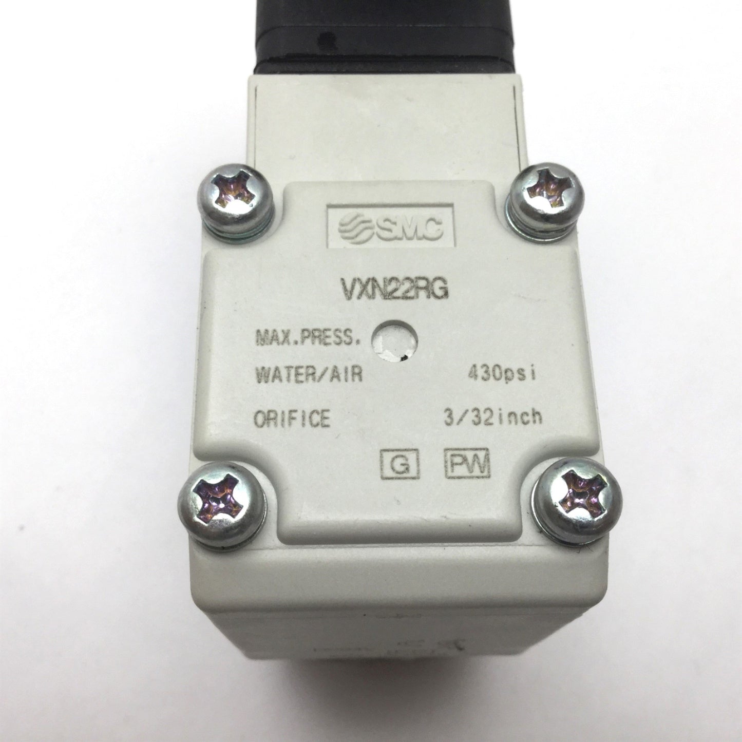 Used SMC VXN22RG Solenoid Pneumatic Air Water Valve 430psi Max 1/4"NPT Orifice 3/32"