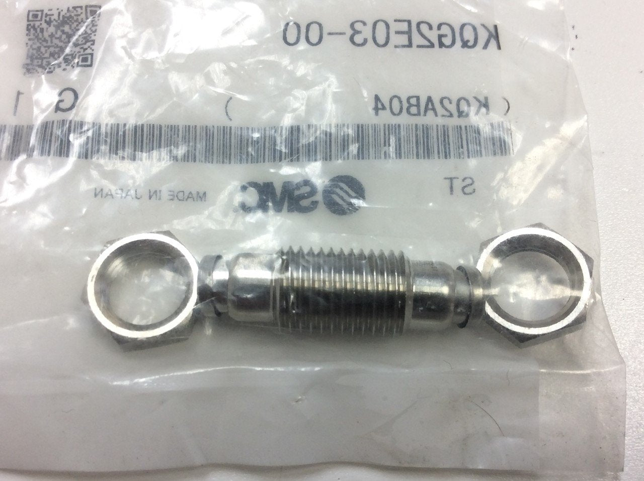 New Lot of 3 SMC KQG2E03-00 Bulkhead Union Adapter Straight Push In 5/32" Stainless