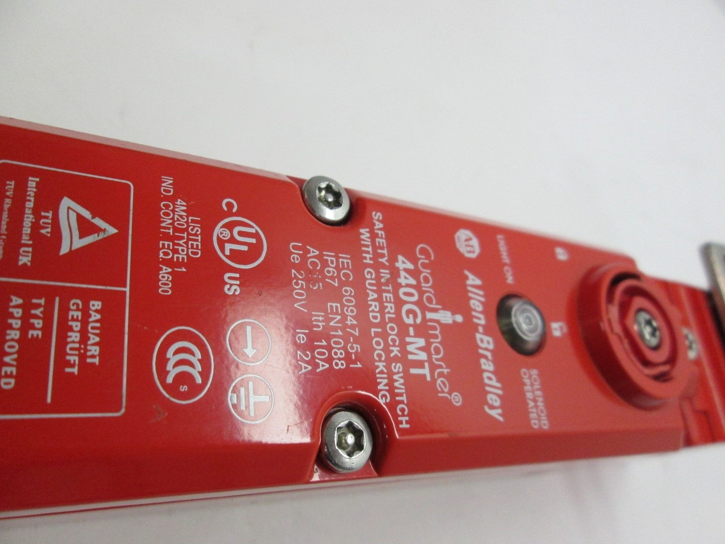 Used Allen Bradley 440G-MT Guard Locking Solenoid Switch,24VAC/VDC,2-N0/2-NC Contacts