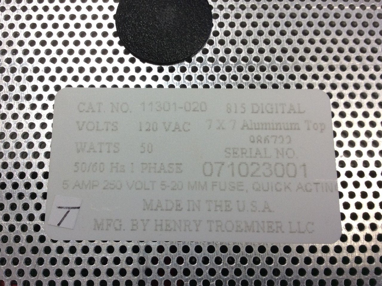Used VWR 11301-020 Professional Stirrer 120VAC 7" x 7" Aluminum Top 5 Amp 50 Watts