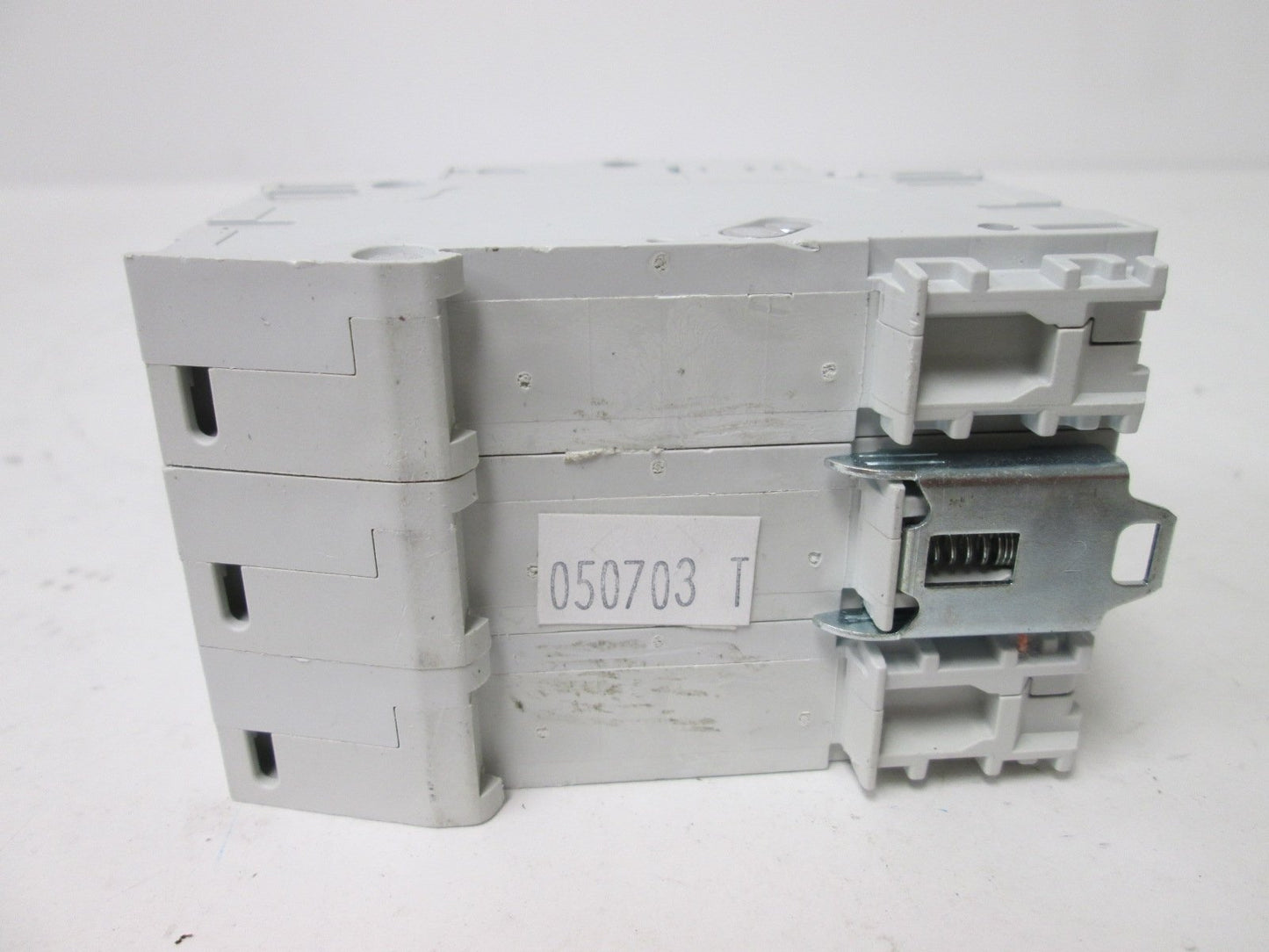 Used Cutler Hammer WMS3C06 Circuit Breaker, 3-Pole, Rating: 415VAC 6A, DIN Rail Mount