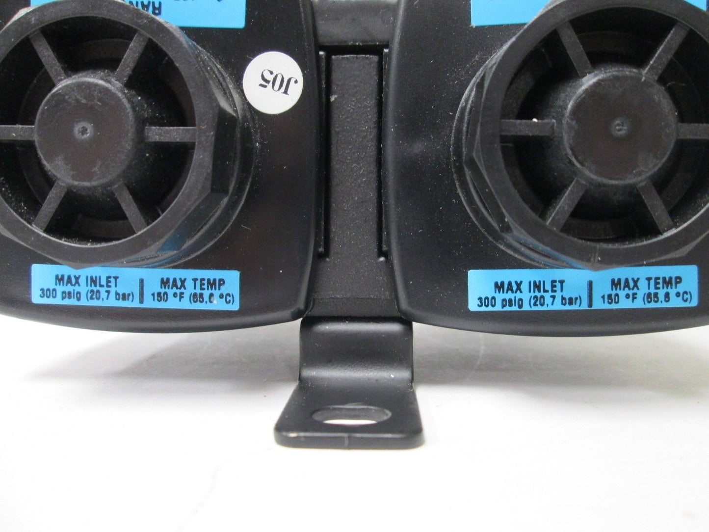 Used Lot of 2 Wilkerson R19-03-FC00 Regulators, Set Pressure: 0-125psi, Inlet: 300psi